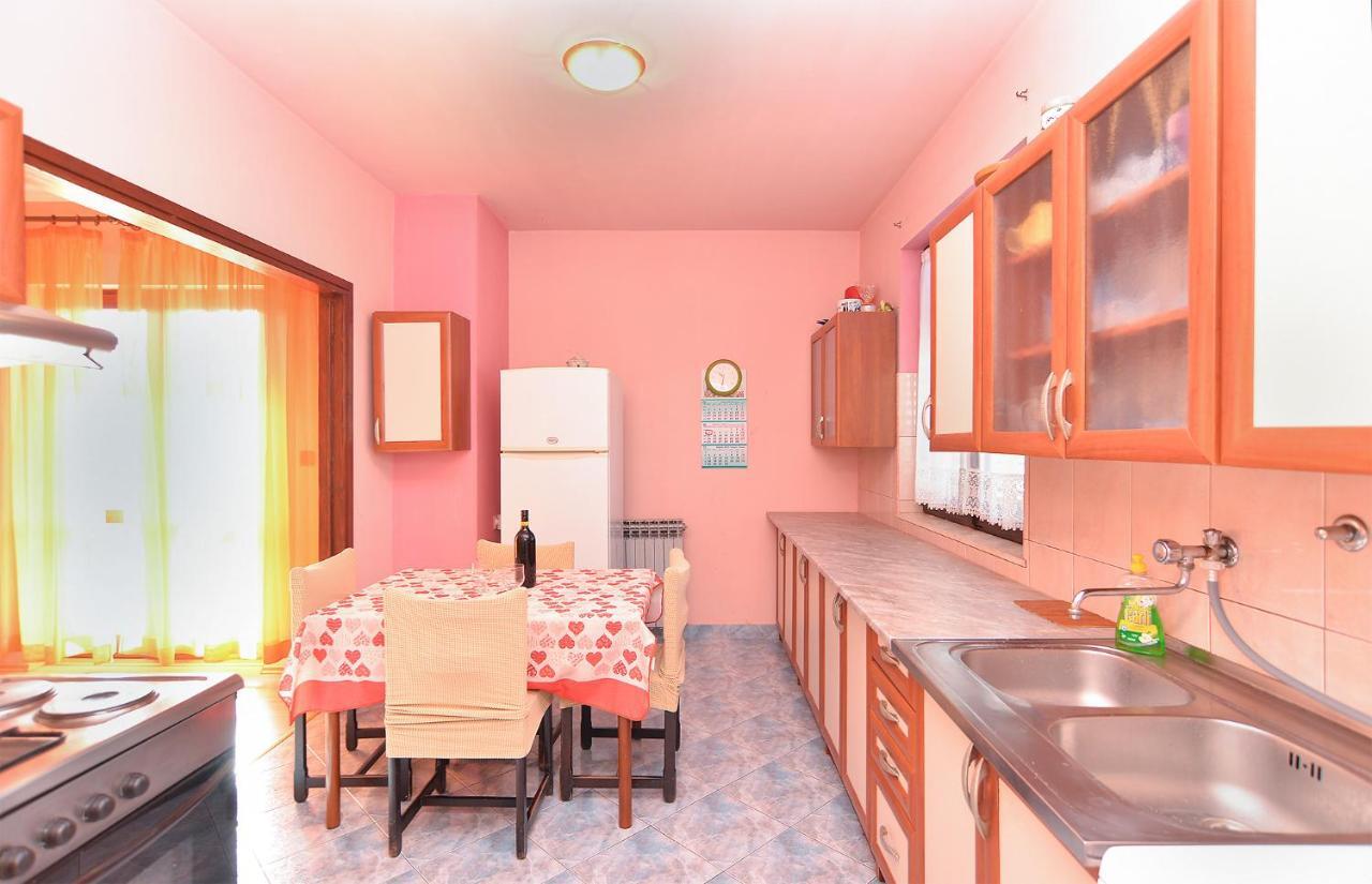 Apartment Danijel 1956 Pula